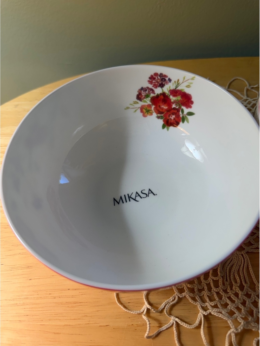 Mikasa Wildflower Garden Red Bone China Serving Bowls - Set of 2 - Picture 3 of 9